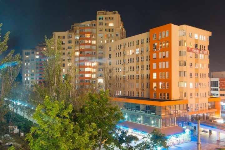 красивая квартира на берегу озера. Кишинёв Экстерьер фото